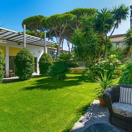 Spinelli Otel Viareggio