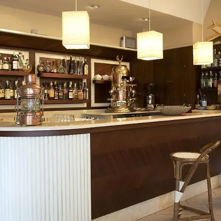 Spinelli Otel 3*