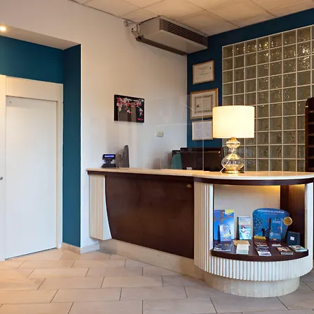 Otel Spinelli Viareggio