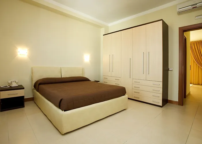 Spinelli 3* Viareggio