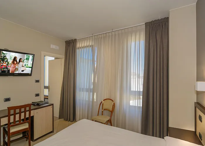 Spinelli Hotel 3*