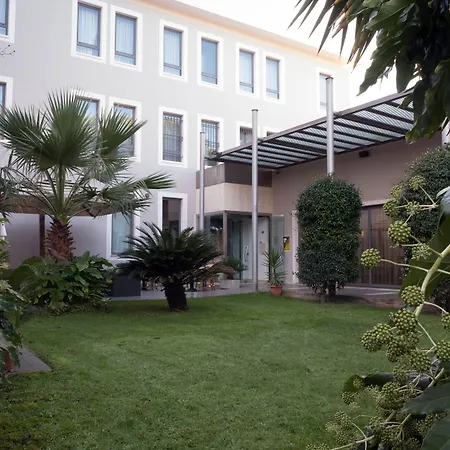 Spinelli Hotell 3*